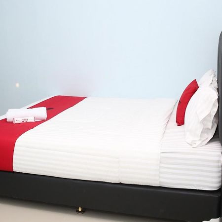 Reddoorz Syariah Near Suncity Mall Madiun Exteriör bild